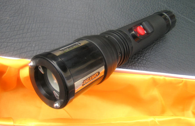 現(xiàn)實(shí)生活中遇到危險(xiǎn)應(yīng)該怎么辦? 現(xiàn)實(shí)生活中遇到危險(xiǎn)應(yīng)該怎么辦?